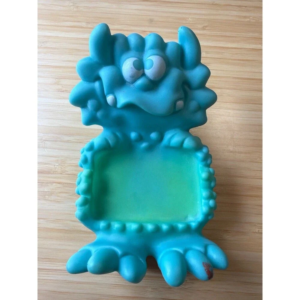 Vintage Avon Monster Soap Dish Holder Blue Rubber Creature 1980s Kids‎